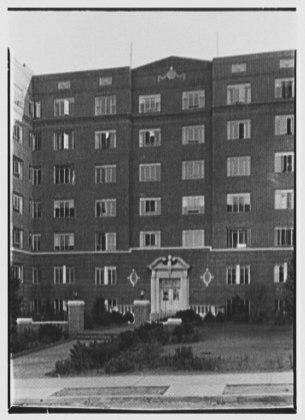 File:Nathan Hale Apartment, Forest Hills, Long Island. LOC gsc.5a07825.tif