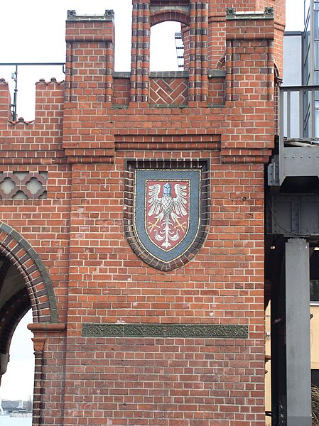 File:Oberbaumbrücke Mosaik01.jpg