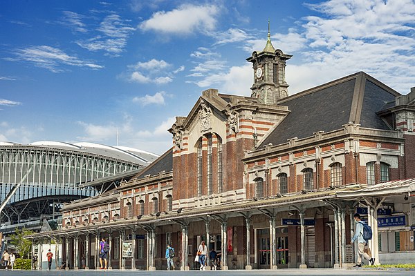 Image: Old TRA Taichung station May 2020