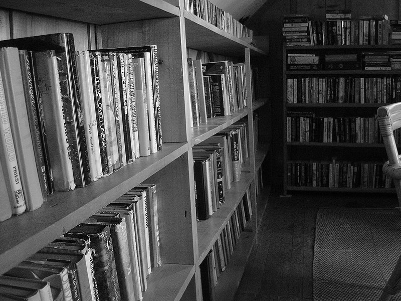 File:Old bookshelves.jpg