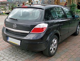 Опель хэтчбек 2007. Opel Astra 2008 1.6. Opel Astra 2005.