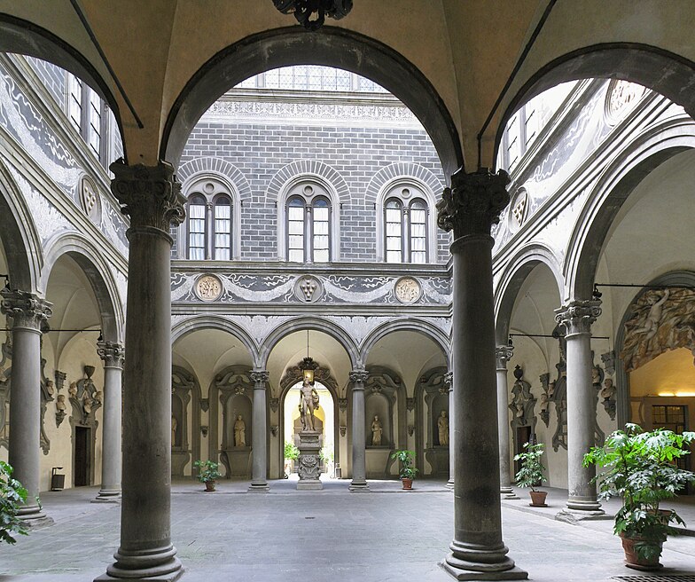 File:Palazzo Medici courtyard Apr 2008 (10)-Palazzo Medici courtyard Apr 2008 (9).jpg