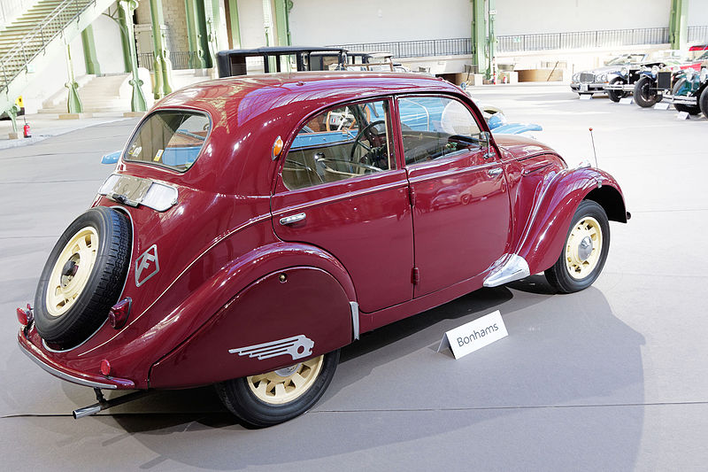 File:Paris - Bonhams 2015 - Peugeot 202 Saloon - 1938 - 004.jpg