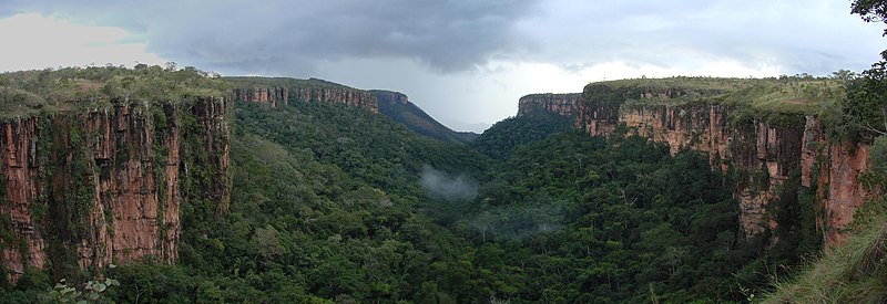 File:Parque Nacional Chapada dos Guimarães.jpg