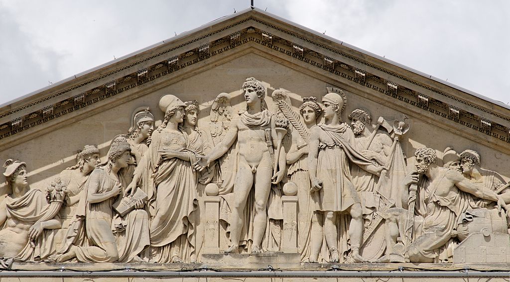 Pediment North facade Carree Louvre.jpg