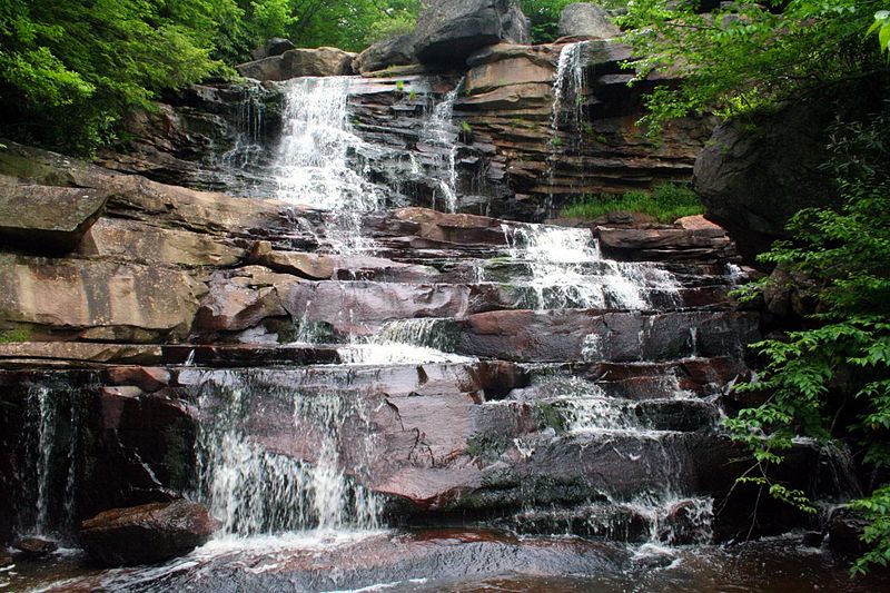 File:Pendleton-WaterFalls ForestWander.jpg