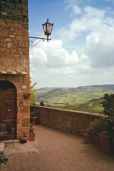 File:Pienza-01.jpg