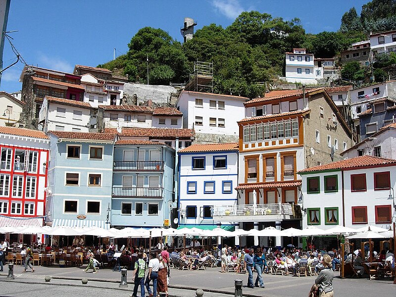 File:Postal de Cudillero.jpg