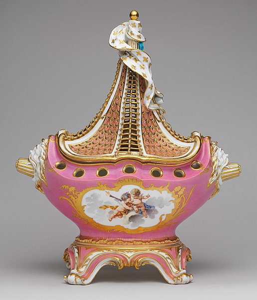 File:Potpourri vase (pot-pourri à vaisseau) MET DP156522 (cropped).jpg