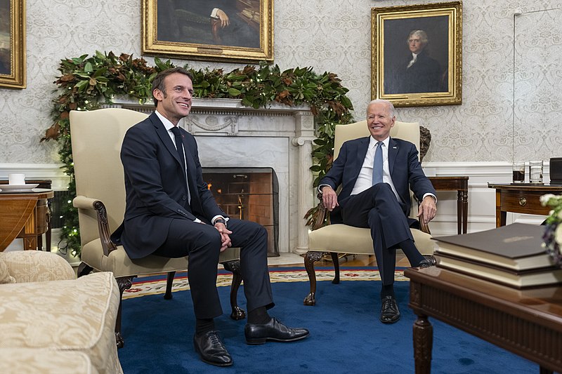 File:President Biden and Emmanuel Macron at the Oval Office during their meeting - 2022.jpg