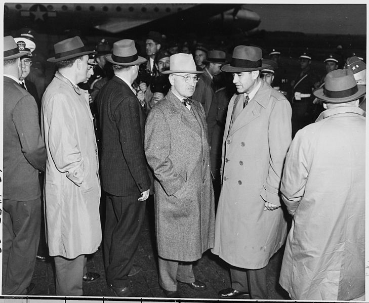 File:President Truman talks with Ambassador W. Averell Harriman at the Gatow airport in Berlin, Germany, before boarding... - NARA - 198709.jpg