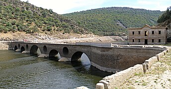 Puente del Cardenal, Monfragüe. It is only visible when the level of the Tagus River is very low.