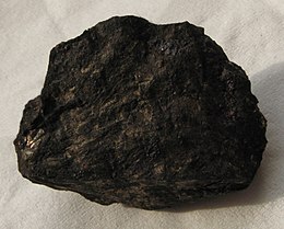 Putoranite, Talnakhite - Mineralogisches Museum Bonn3.jpg