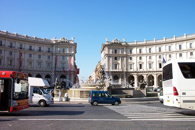 File:Roma-piazza repubblica.jpg