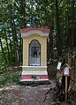 Čeština: Kaple sv. Prokopa v lese na severu města Sázava u vyhlídky nad řekou Sázavou, okres Benešov, z 1. pol. 18. století. English: Chapel of Saint Procopius in the town of Sázava, Benešov District, Central Bohemian Region, Czech Republic.