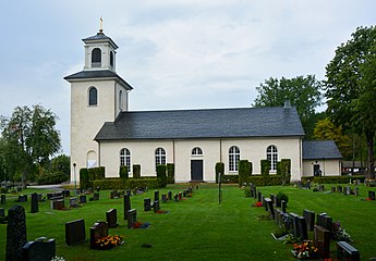 Kyrkan från söder