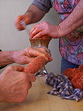 Miniatura para Ficheiro:Sausage making-H-5-edited2.jpg