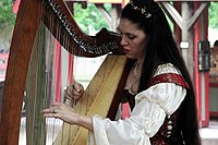 Harp player at Scarborough Faire, Texas Scarborough-Faire-TX-2385e.jpg