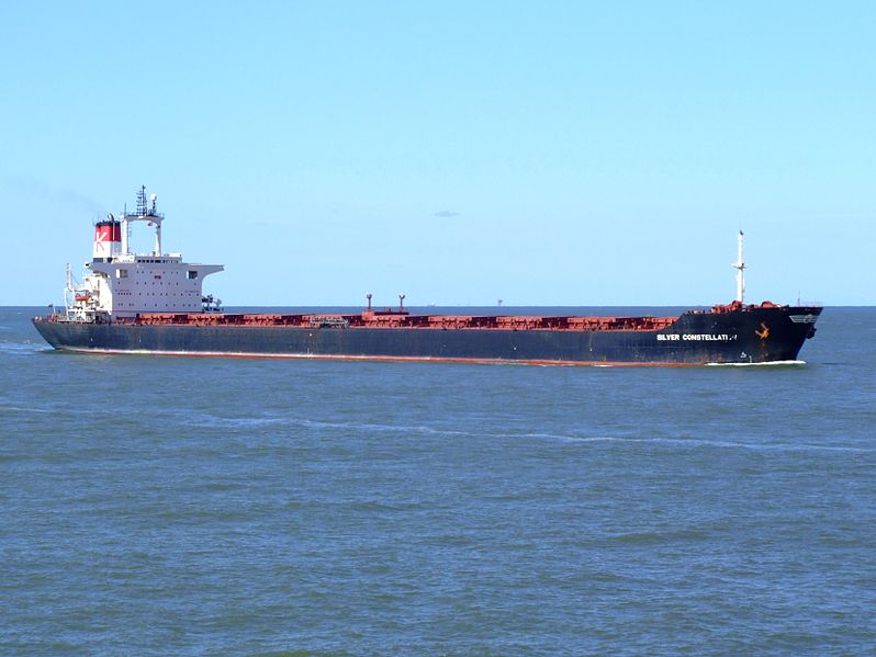 File:Silver Constellation - IMO 8417883 - Callsign 3FUD3 29aug07 approaching Port of Rotterdam, Holland 29-Aug-2007 photo-3.jpg