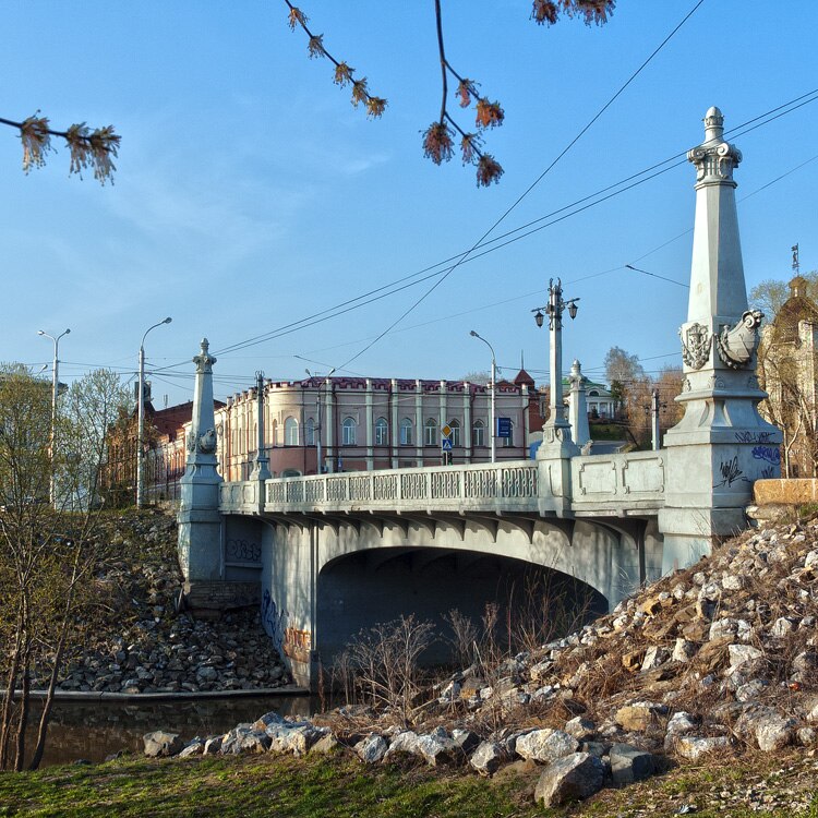 Kamenny Bridge