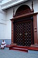 Традиоционална дрвена врата