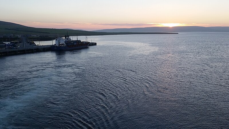 File:Sunset in Kirkwall (2) (Kenny McFly).jpg