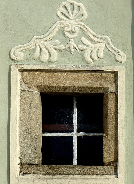 File:Telč Marktplatz - Haus 42 2.jpg