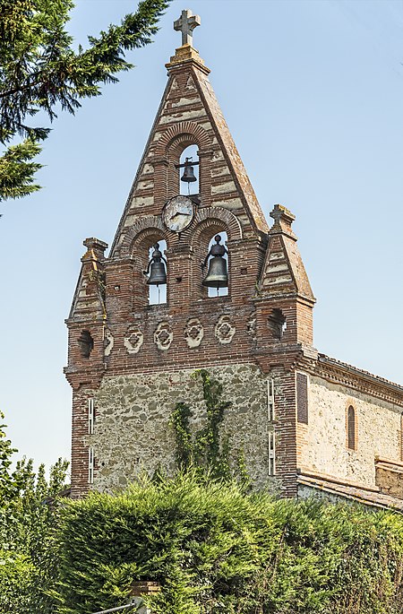 Fail:Teulat - Chapelle saint Martin - le clocher-mur.jpg