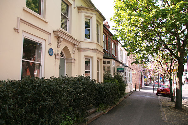 The Poplars, Hordern's birthplace in Berkhamsted, Hertfordshire