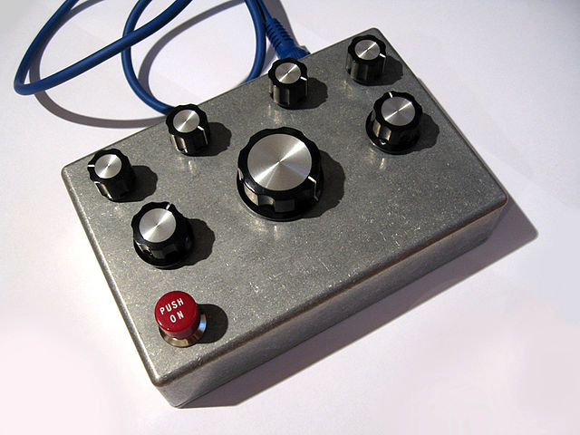 File:Toko-ctrl, DIY MIDI controller using Doepfer Pocket