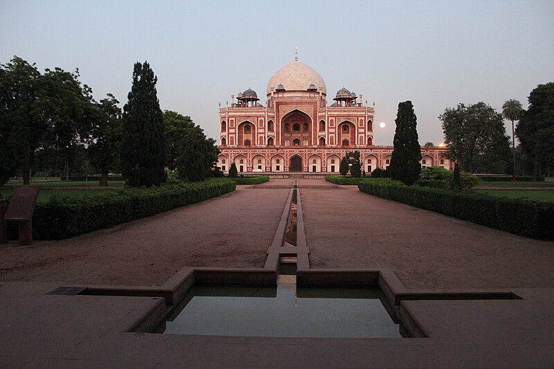 File:Tomb from afar.jpg