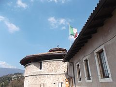 Das rekonstruierte Dach des Turmes Malipiero