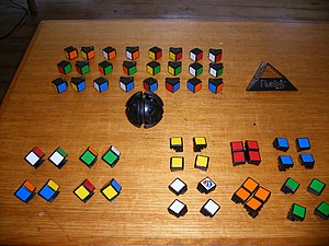 Cubo de Rubik – Wikipédia, a enciclopédia livre