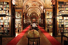 The library in 2010 University Club Library.jpg