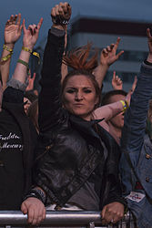 Fani zespołu Royal Republic podczas festiwalu Ursynalia 2013