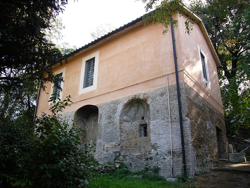 File:V Adriana - tenuta Fede casetta della Grotta 1050673.JPG