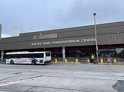 Cómo llegar a Walter Rand Transportation Center en transporte público - Sobre el lugar