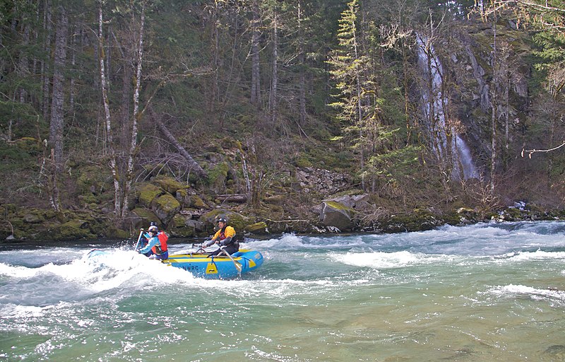 File:Wind River rafting, WA.jpg