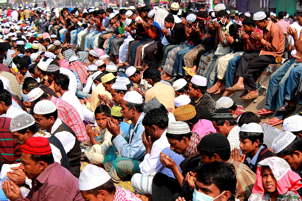 Bangladesh : Bishwa Ijtema 1280px-World_Congregation_of_Muslims_2013%2C_Tongi%2C_Bangladesh