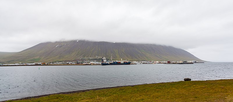 File:Ísafjörður, Vestfirðir, Islandia, 2014-08-15, DD 068.JPG