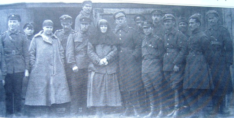 File:Интернированные в польских лагерях морские пехотинцы УНР, 1920 г.jpg