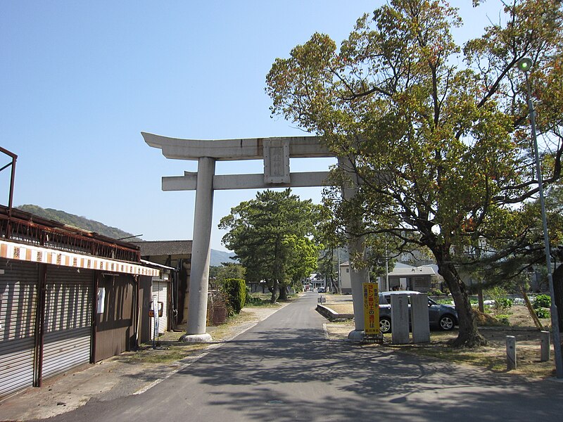 File:総社神社 (坂出市) 一の鳥居.JPG