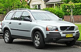 2005 Volvo XC90 (P28 MY05) 2.5 T wagon (2011-11-18) 01.jpg