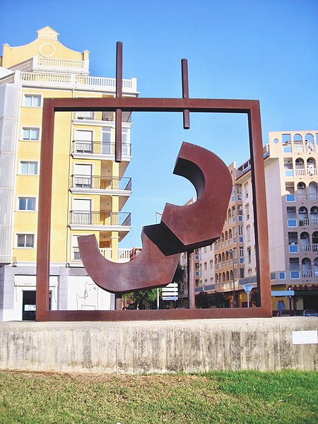 File:2007-PLAZA-RAMON-ORTEGA-DÉNIA.jpg