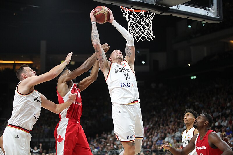 File:2023-08-09 Deutschland gegen Kanada (Basketball-Länderspiel) by Sandro Halank–172.jpg