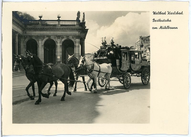 File:27641-Karlsbad-1940-Postkutsche am Mühlbrunn-Brück & Sohn Kunstverlag.jpg