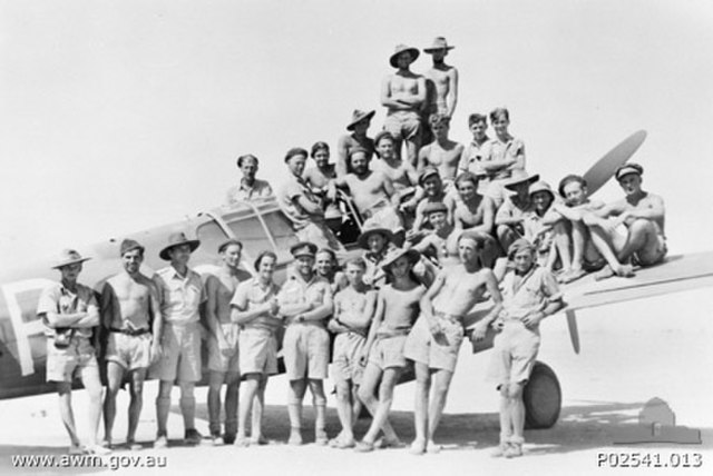 No. 3 Squadron ground crew in front of a P-40 in 1942.