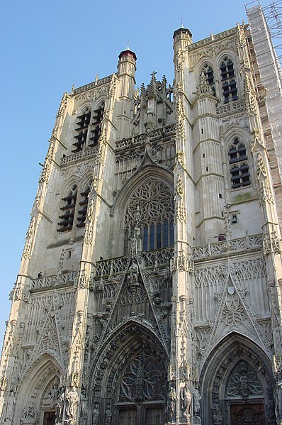 File:Abbeville St Wulfran.JPG