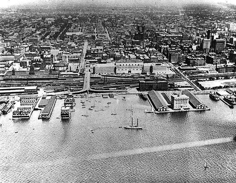 File:Aerial view of Toronto Harbour.jpg
