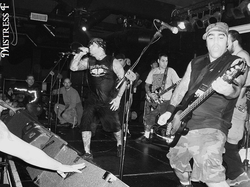 File:Agnostic Front live in Rome.jpg